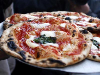 PIZZA 
 NAPOLETANA PATRIMONIO UNESCO, LA PETIZIONE SBARCA A NEW YORK 4 pnu - PIZZA 
 NAPOLETANA PATRIMONIO UNESCO, LA PETIZIONE SBARCA A NEW YORK