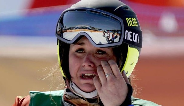 OLIMPIADI 
 INVERNALI, MOIOLI MEDAGLIA D'ORO. LA RIVINCITA DI MICHELA: "CE 
 L'HO FATTA" 4 moi - OLIMPIADI 
 INVERNALI, MOIOLI MEDAGLIA D'ORO. LA RIVINCITA DI MICHELA: "CE 
 L'HO FATTA"