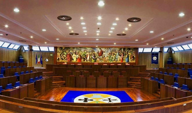 LA
CALABRIA NON E' UNA REGIONE PER DONNE. IL CONSIGLIO PIU' MASCHILISTA
D'ITALIA INSABBIA LA RIFORMA 4 cala - LA
CALABRIA NON E' UNA REGIONE PER DONNE. IL CONSIGLIO PIU' MASCHILISTA
D'ITALIA INSABBIA LA RIFORMA